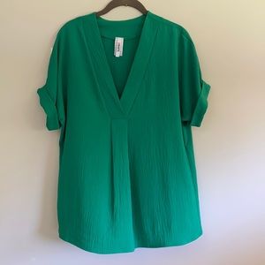 2 Hearts green 100%poly short sleeve blouse